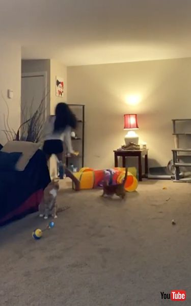 退場するふたり