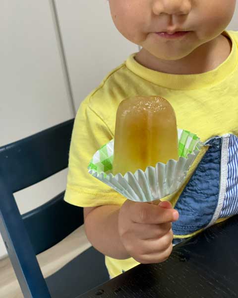 アイス ベタベタしない ライフハック 子育て カップ 棒アイス