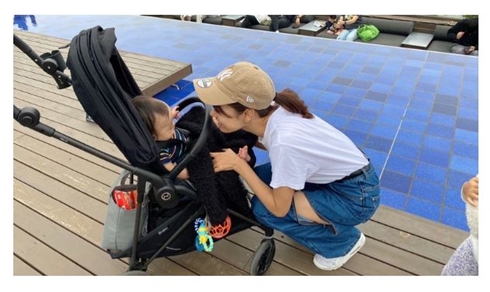 才賀紀左衛門の妻と息子