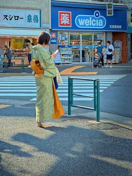写真 看板だけ AI生成文字 編集 AI写真 判定 テスト 異世界