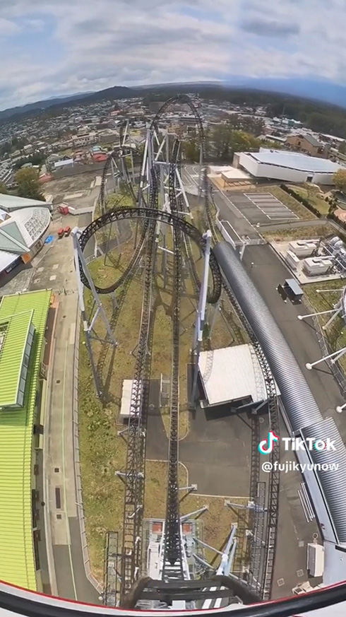 富士急ハイランド TikTok 高飛車