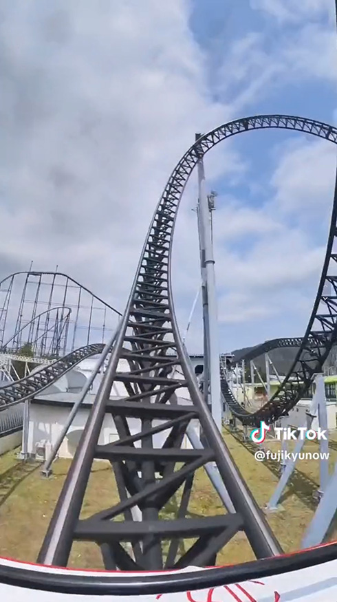 富士急ハイランド TikTok 高飛車