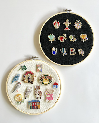 ピンバッジとワッペンのおしゃれなディスプレイ