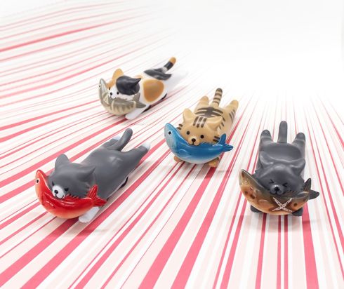 猫　カプセルトイ