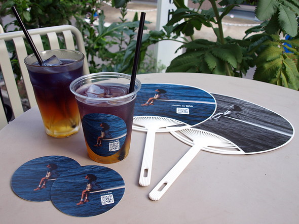 SZAのコラボグッズ