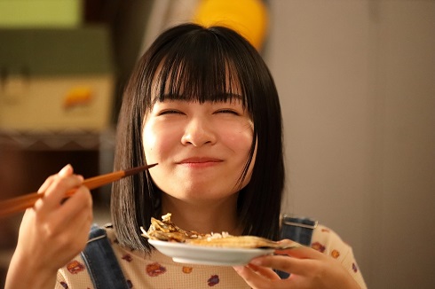 ドラマ「放課後ていぼう日誌」で鶴木陽渚を演じる莉子