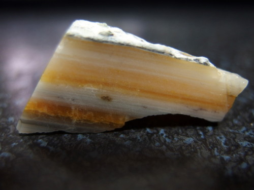 ベーコンのような北海道産オパール