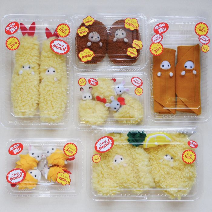 シルバニアファミリーの赤ちゃんにお惣菜の着ぐるみを着せたら、あらかわいい！　「センスある」「食べちゃいそう」と注目