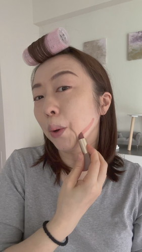 リップだけでメイク