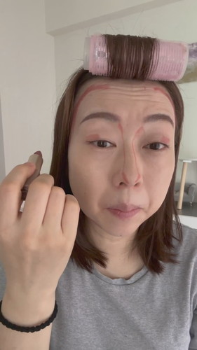 リップだけでメイク