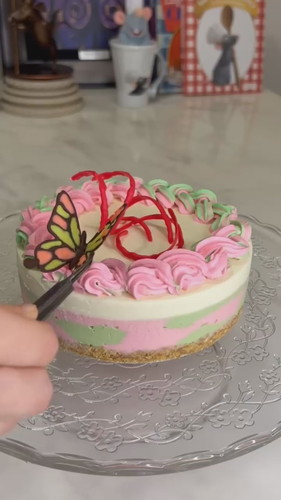 「ケーキだけで鬼倒せちゃいそうな可愛さ」