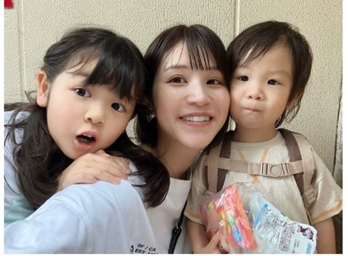 川島章良の妻と子ども