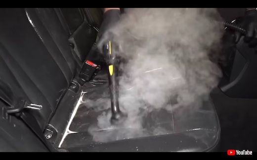 掃除 クリーニング クルマ アウディ