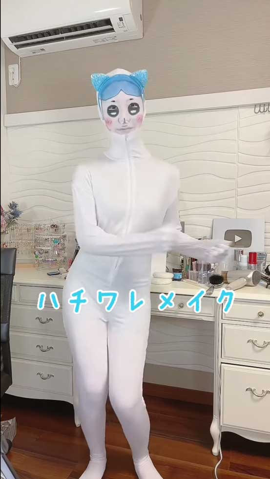 メイクガチ勢がなぜか『ちいかわ』の人気キャラに変身したら……　頭が追いつかない全力メイクに「吹いた」「ぶっ飛んでるw」