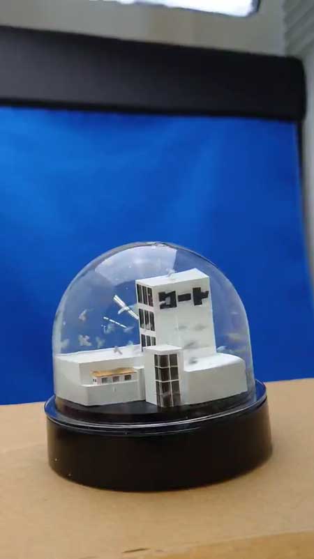 ハトが舞う スノードーム ロート製薬 オープニングキャッチ 再現