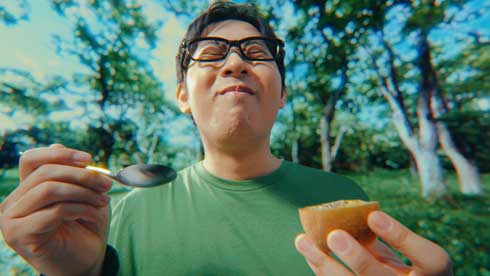 サントリー GREEN DA･KA･RA やさしい麦茶 CM ChatGPT AI部長 白井悠介