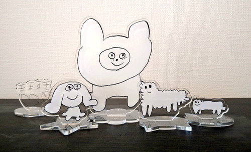 「娘の描く小さき生き物たち」