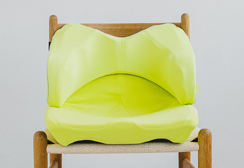 西川 腰まくら クッション