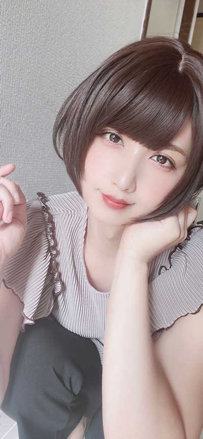 男性 18歳 37歳 女装 ビフォーアフター 同一人物とは思えない画像