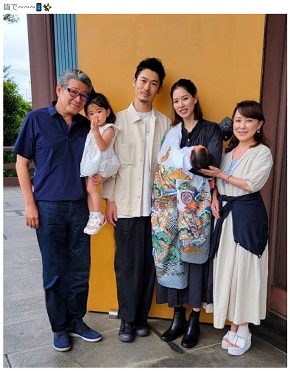 布川敏和が孫のお宮参りを報告