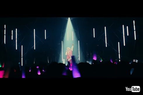 手越祐也が「アイドル」を歌唱