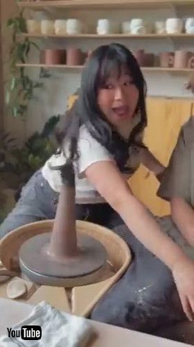 陶芸を楽しむ2人