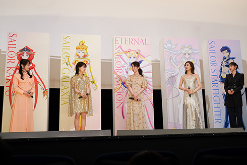 完成披露舞台あいさつ