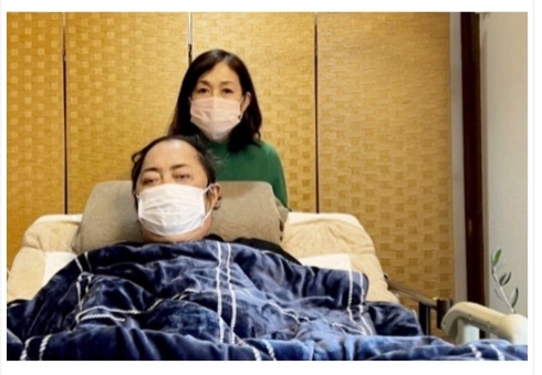 北別府学と妻・広美