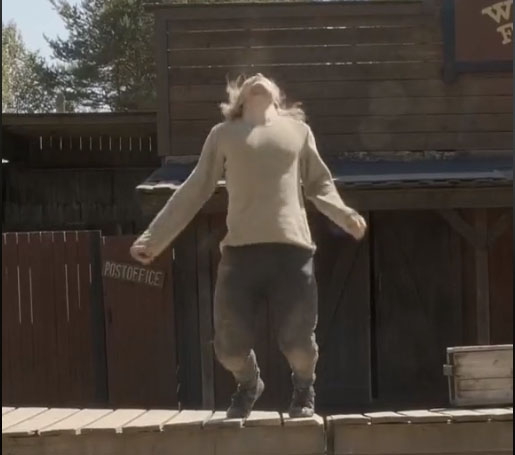 撃たれる スタント パフォーマンス