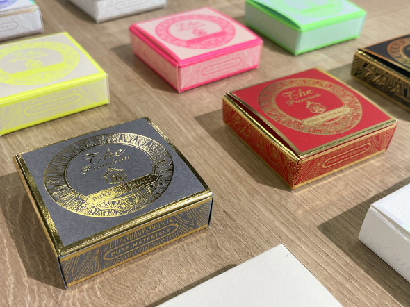 箔とファンシーペーパーのコラボ展 平和紙業 村田金箔