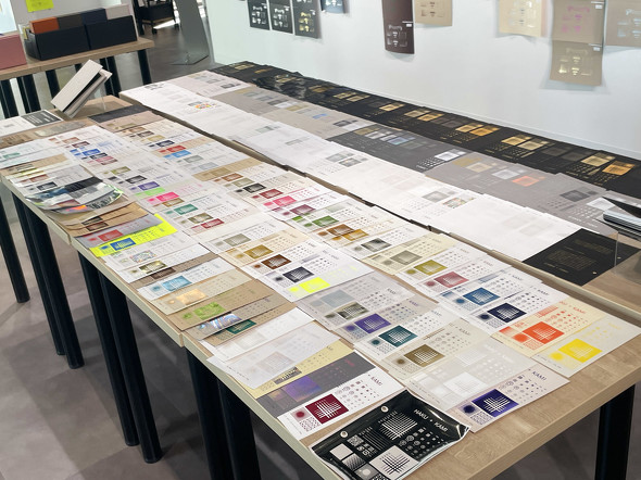 箔とファンシーペーパーのコラボ展 平和紙業 村田金箔