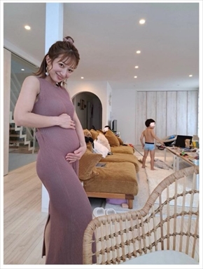 辻希美の食べすぎによるぽっこりおなか