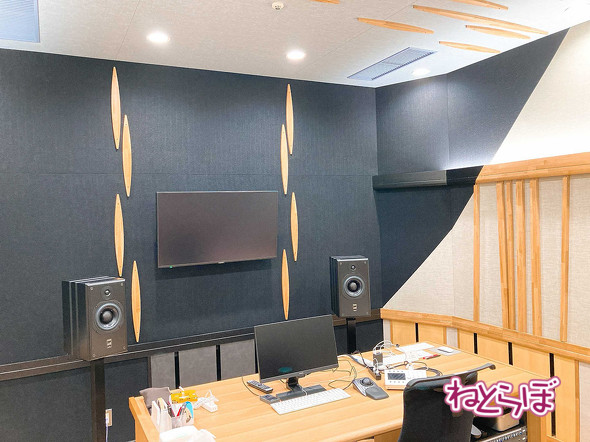 カバー　新スタジオ　27億円