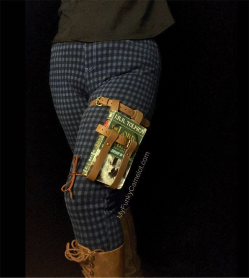 ブックホルスター