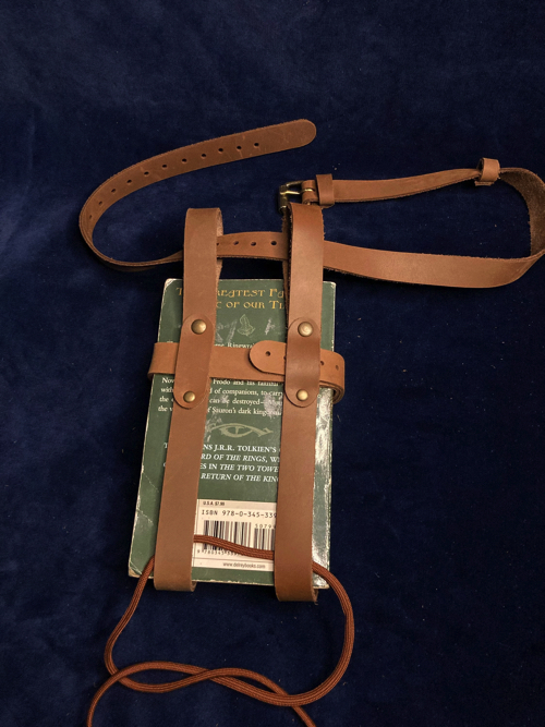 ブックホルスター