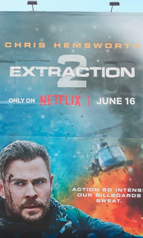 ネットフリックス クリスヘムズワース 広告