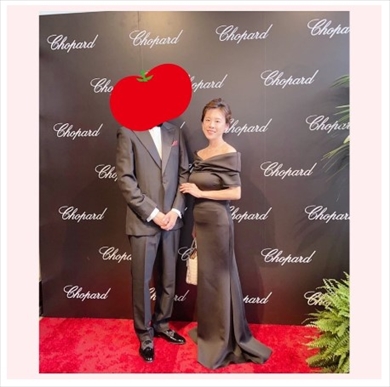 高橋真麻と夫のドレスアップ夫婦ショット