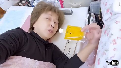 知人がくれたゼリーを紹介する大場久美子