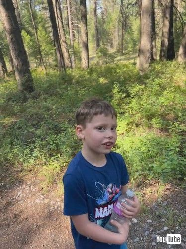 「Son Mistakes Deer For Kangaroo || ViralHog」