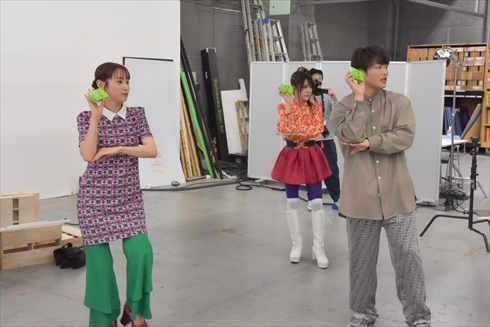 エステー「米唐番」CMに出演した高橋愛と田中れいな