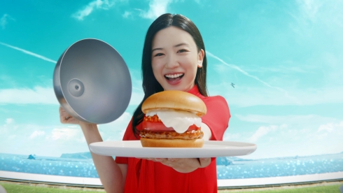 永野芽郁の白いモスバーガーCM