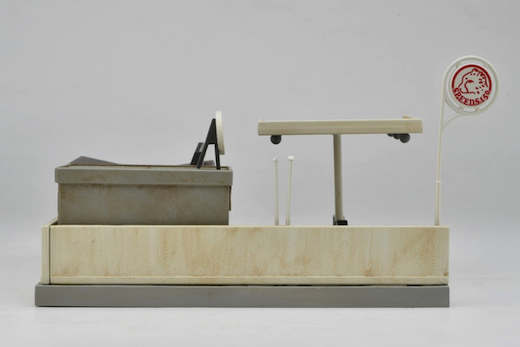 トミーテック ジオコレ 建物コレクション 廃業した給油所 廃業した整備所