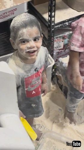 「Naughty Brothers Make Floury Mess || ViralHog」