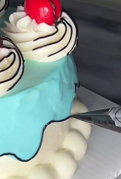 映える手作りケーキがかわいくてすてき