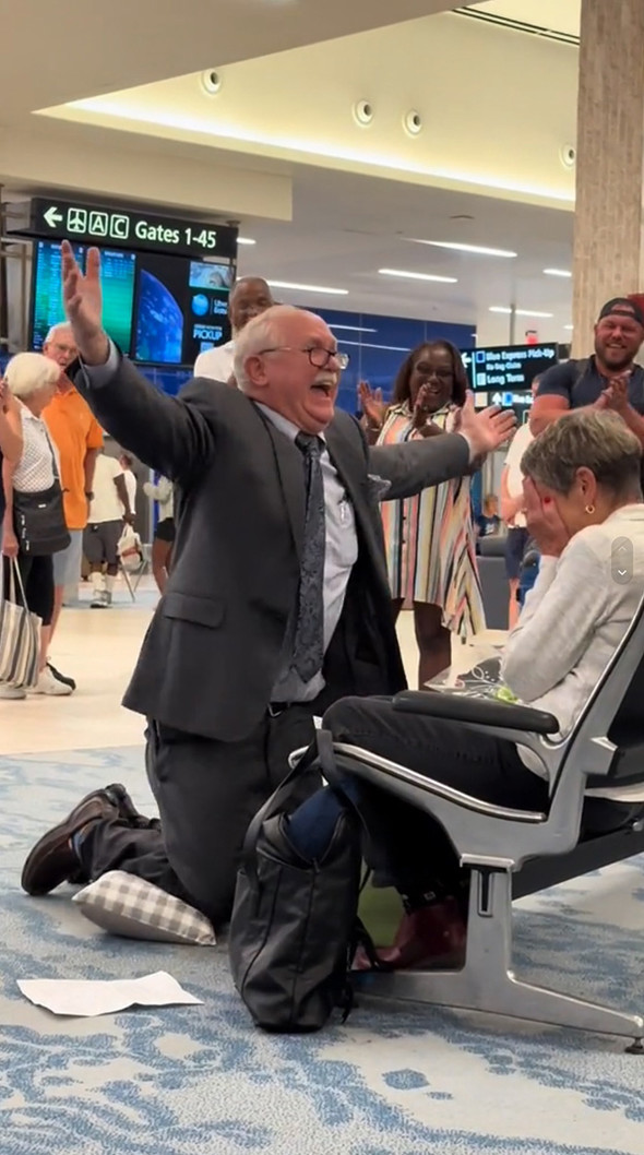 プロポーズ 海外 サプライズ