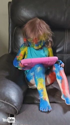 「Kid Paints All Over Little Sister's Body - 1431854」