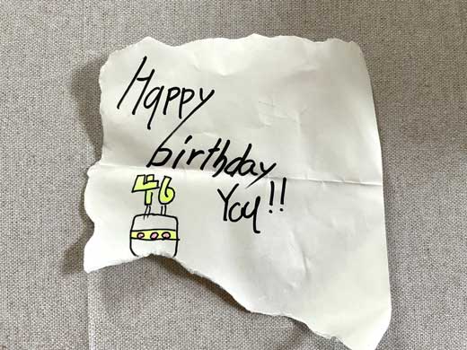 ドア 開けたら 紙 息子 サプライズ 母 誕生日