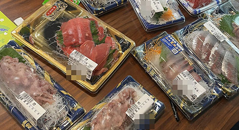 買ってきた刺身（切り抜き）