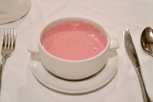 ハンガリー 冷製 フルーツスープ 苺ミルク