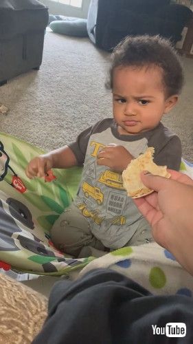 「Lunch Leads To Bombastic Side Eye || ViralHog」